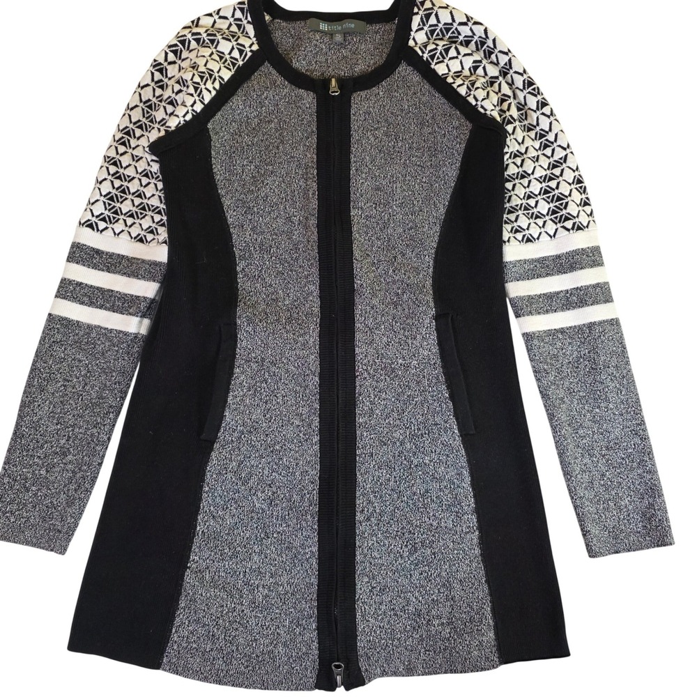 TITLE‎ NINE Women S Assassin Black Grey Geometric Full Zip Tunic Sweater Dress